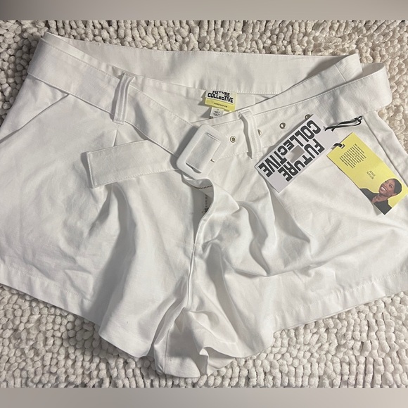 Future Collective women’s high rise belted white shorts NWT - Picture 2 of 14